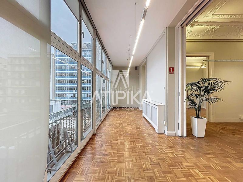 Foto 262daa2e-4246-479c-ae0e-f97b160c4861. Rent office space with heating in Dreta de l´Eixample Barcelona