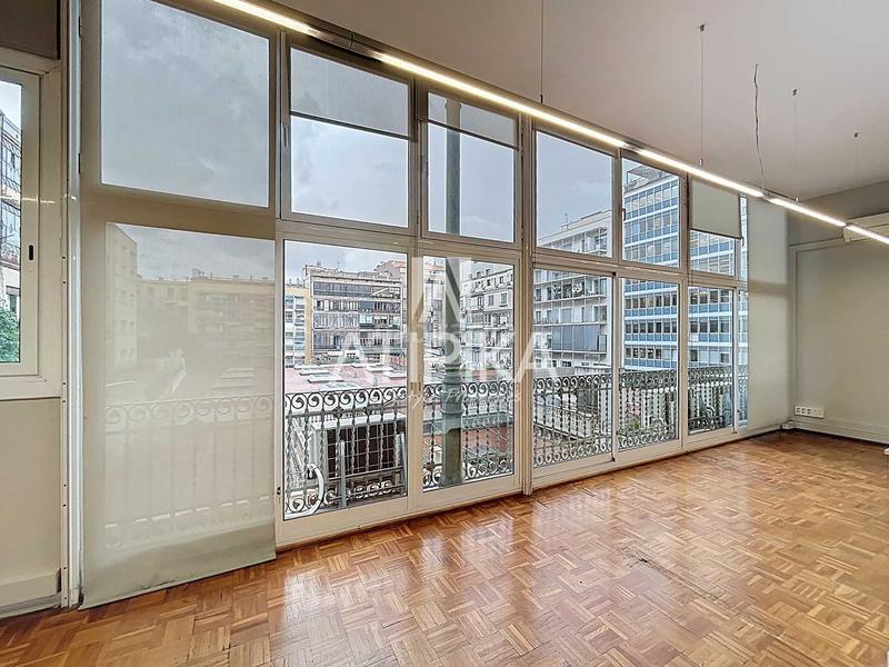 Foto f24b2b1c-15bc-4c2d-8fb6-6092faff6204. Rent office space with heating in Dreta de l´Eixample Barcelona