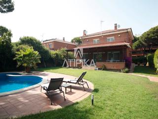 Maison à Gava Mar. Chalet independiente en venta a unos pasos del mar