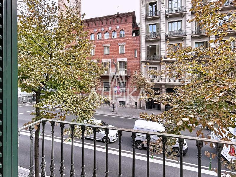 Foto 00232866-6ff2-4200-bdf3-a9cc6a3b5335. Affitto ufficio in L´Antiga Esquerra de l´Eixample Barcelona