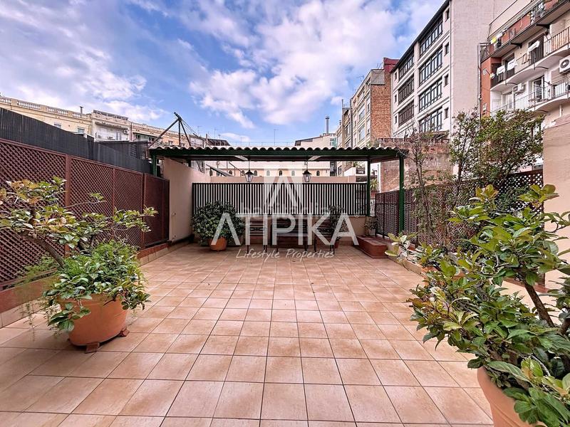 Foto 18f2eb55-7fd8-462d-91f6-8c1ac4c8bc86. Lloguer oficina a L´Antiga Esquerra de l´Eixample Barcelona