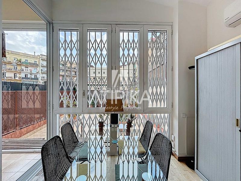 Foto cff03039-1ce3-4bbd-8fb1-06cfbd1fc674. Lloguer oficina a L´Antiga Esquerra de l´Eixample Barcelona