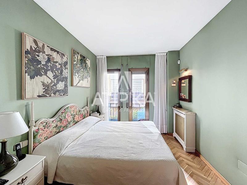 Foto eebf7a46-8d40-4858-9c5c-97f06b541c5a. Casa amb calefacció aparcament a Sarrià Barcelona