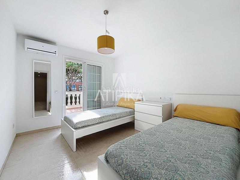 Foto a86d8a9a-15ca-4276-b875-c88d577e9fcd. Miete haus mit parking in Gava Mar Gavà