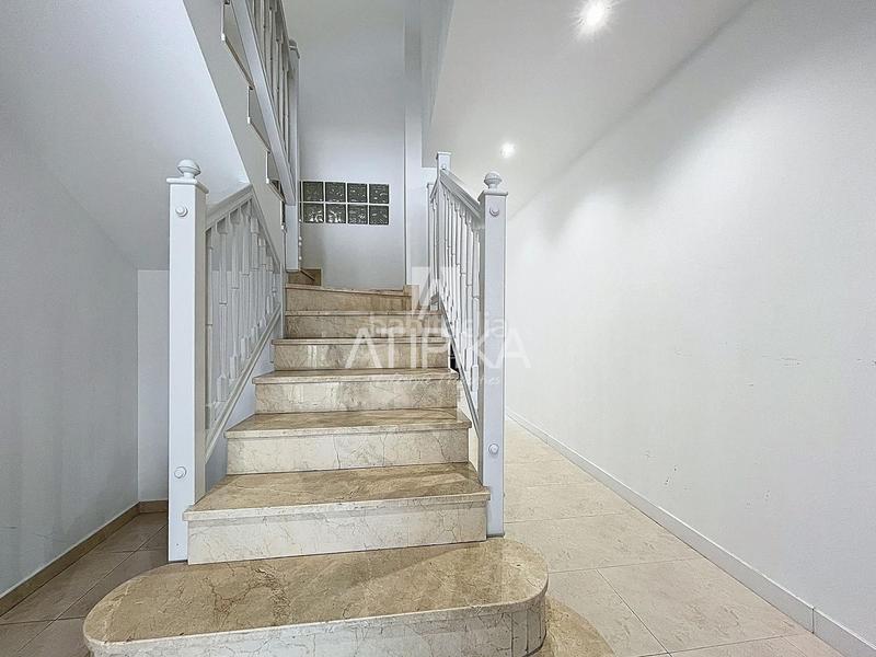 Foto 42f83efb-6bef-4142-bf21-776491b15729. Rent house with parking in Gava Mar Gavà