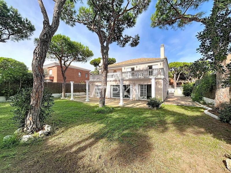 Foto 64dd6489-e1da-4271-9812-f8720988ee9e. Rent house with parking in Gava Mar Gavà