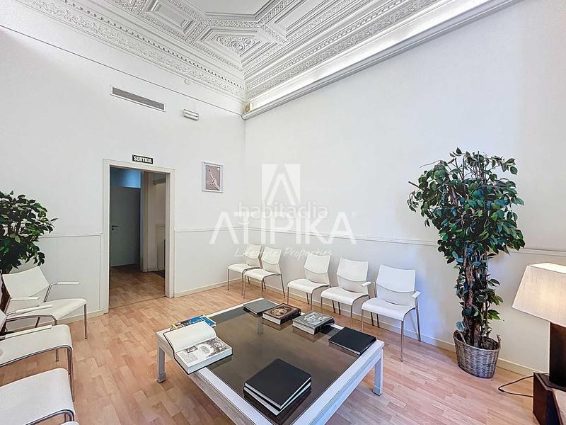 Foto 25d25543-a43f-4202-9ec1-7d73bacbc0c6. Alquiler local comercial oficinadespacho en alquiler de 125m en la dreta de leixample en Barcelona