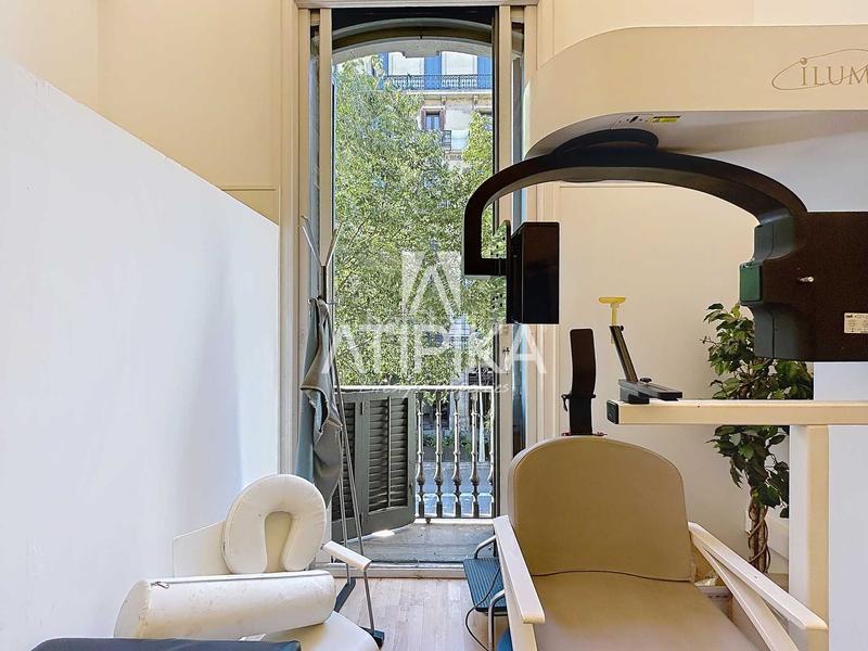 Foto 476d9abb-7c89-456a-b458-910f0e39b1f2. Alquiler local comercial oficinadespacho en alquiler de 125m en la dreta de leixample en Barcelona