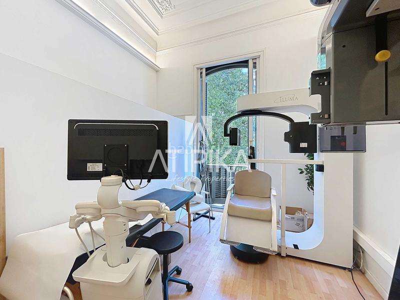 Foto 71aeeeb7-b1f1-40c6-bd84-33afc6708fef. Alquiler local comercial oficinadespacho en alquiler de 125m en la dreta de leixample en Barcelona