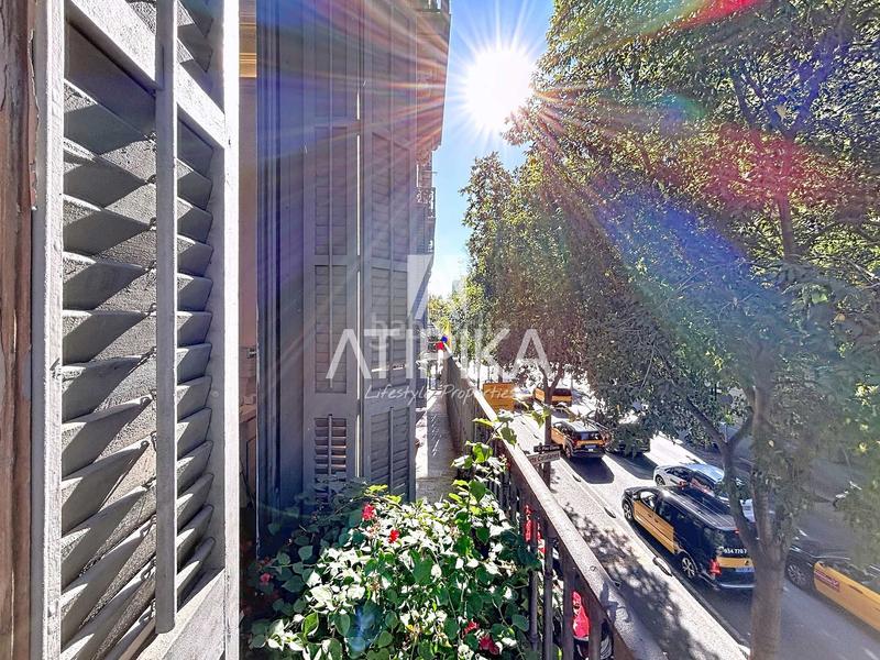 Foto bf93ce07-8482-483d-8af3-796e063e708f. Lloguer local comercial a Dreta de l´Eixample Barcelona