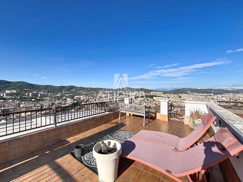 Foto 0eb78019-e07d-40f9-8266-cc74b3abe30f. Dúplex amb calefacció a Carmel Barcelona