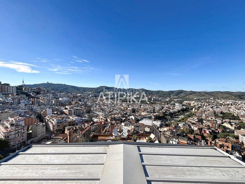 Foto 1c85441d-2d68-4910-8ce7-323cd8bc1ab3. Dúplex amb calefacció a Carmel Barcelona