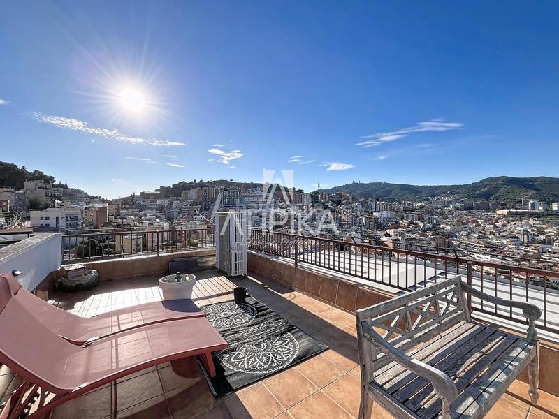 Foto fdfad5d9-4a69-4fcf-b7ef-a98719034508. Dúplex amb calefacció a Carmel Barcelona