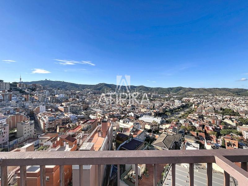 Foto fe3cdadb-51f2-4d81-bb93-9eed4f7fadf0. Dúplex amb calefacció a Carmel Barcelona