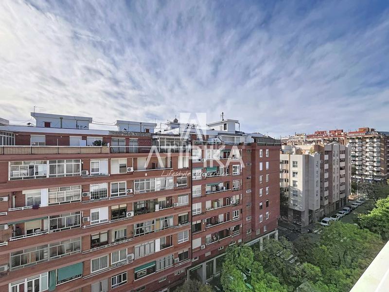Foto b3662d6b-32c7-4c4a-b901-7297222f4b93. Flat with heating parking in Sant Andreu de Palomar Barcelona