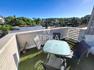 Àtic a Vallpineda - Rocamar. Ático de diseño con solárium privado en vallpineda