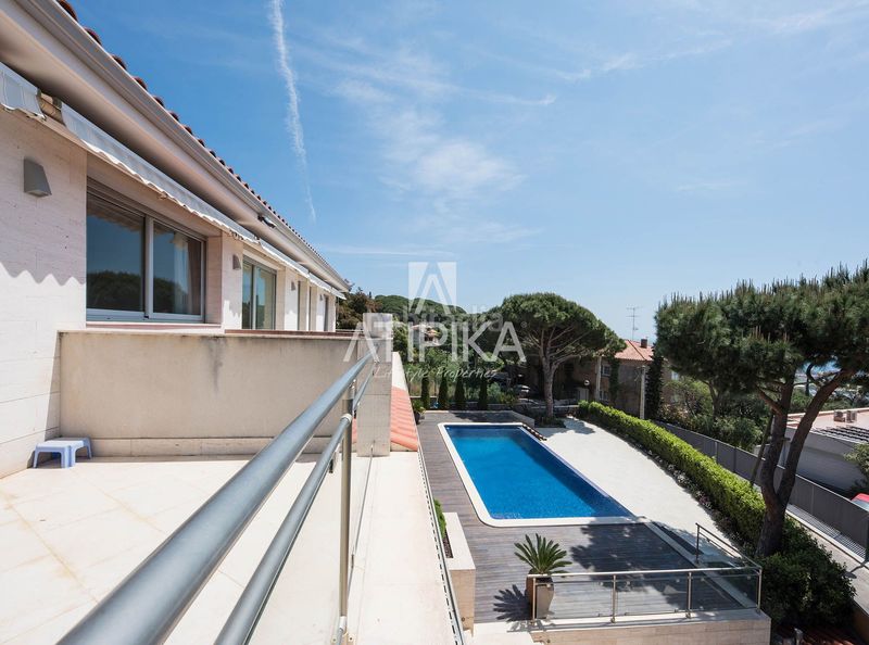 Foto 59ccdc56-30d1-41b3-9a99-ae71eea5a7dc. Location maison avec chauffage parking piscine dans Cabrils