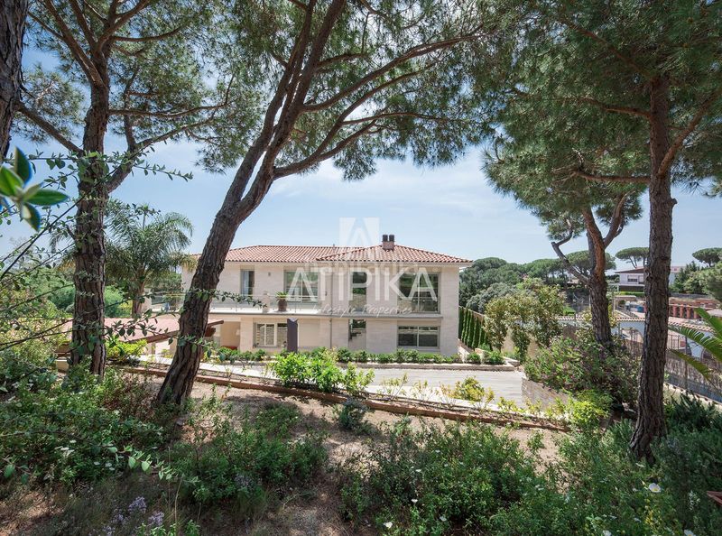 Foto c8d6b6fd-7751-428f-af77-5167226ca6ff. Location maison avec chauffage parking piscine dans Cabrils