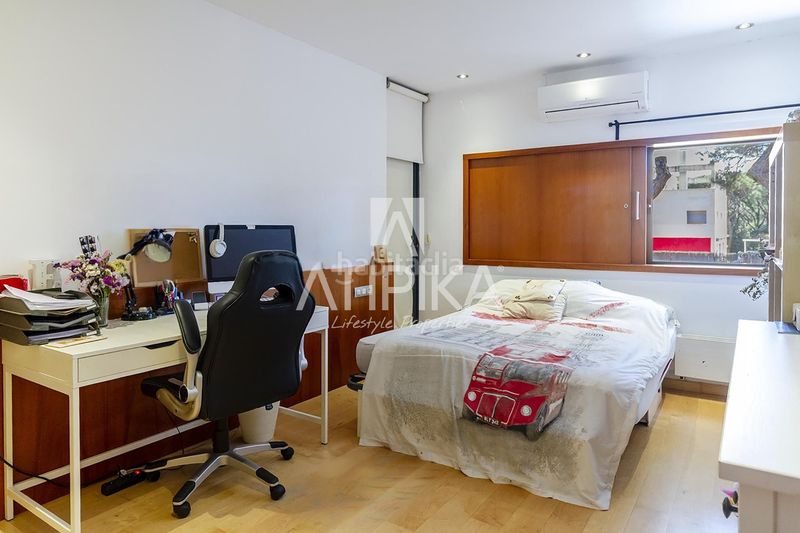 Foto 2352148f-efc3-4d66-9e7a-c99d67a9d889. Casa amb aparcament piscina a Gava Mar Gavà