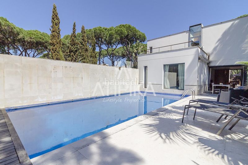 Foto 33339f79-fc66-4ce6-bb87-870a8505dcc3. Casa amb aparcament piscina a Gava Mar Gavà