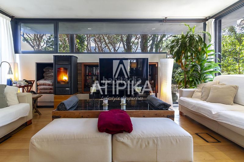 Foto abee02be-fa3d-40b8-9afa-7405935e2c4a. Casa amb aparcament piscina a Gava Mar Gavà