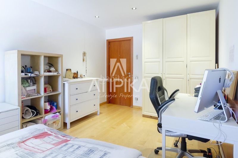 Foto b5499a64-c6a1-4790-a55e-c5af70f57b63. Casa amb aparcament piscina a Gava Mar Gavà