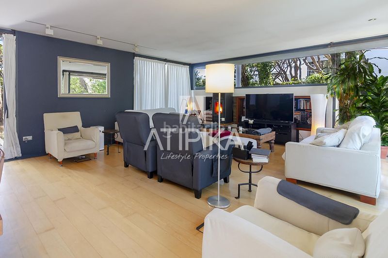 Foto b6bf0905-6b22-40ea-b801-7eb9f16c7fdb. Casa amb aparcament piscina a Gava Mar Gavà