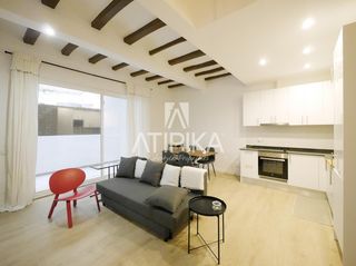 Pis  Sant antoni abat. Piso en alquiler o venta de 2 habitaciones junto al mercat de sa