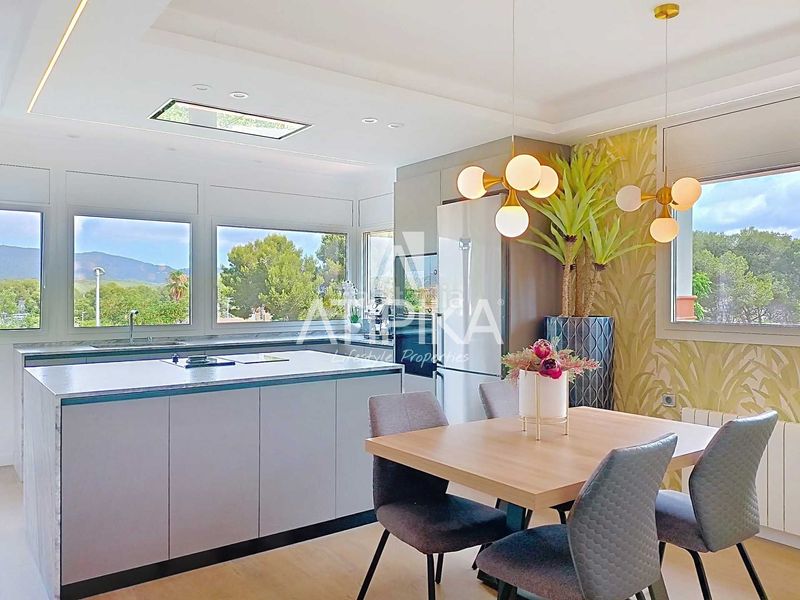 Foto 0432e422-e023-4d9d-90aa-fbe4d29bf677. Casa amb aparcament piscina a Mas d´En Serra - Els Cards Sant Pere de Ribes