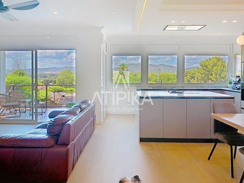 Foto 0c28a56b-ce1f-49d5-9e86-3004fe2e6131. Casa amb aparcament piscina a Mas d´En Serra - Els Cards Sant Pere de Ribes