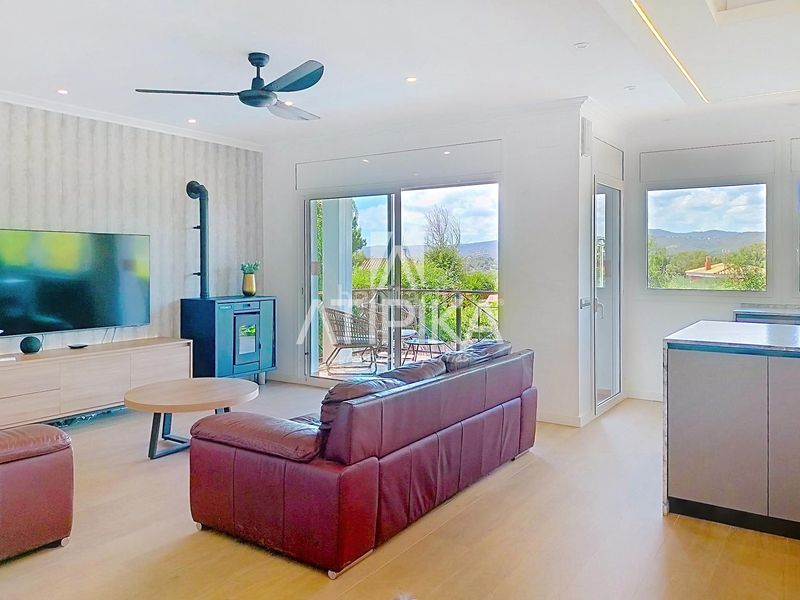 Foto 9d07d182-b71a-4408-bf45-c749ec24cd18. Casa amb aparcament piscina a Mas d´En Serra - Els Cards Sant Pere de Ribes