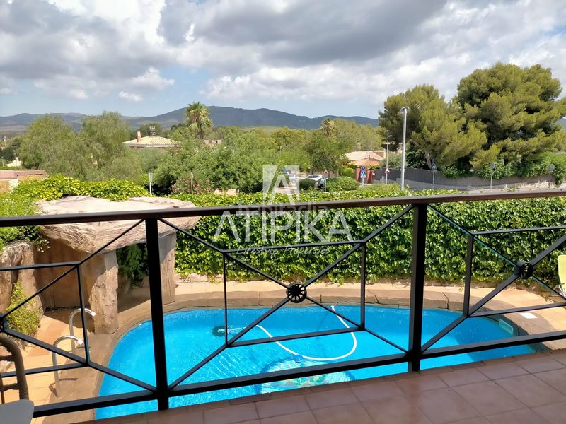 Foto bd18e54a-d739-436c-894f-a04ee1bfd847. Casa amb aparcament piscina a Mas d´En Serra - Els Cards Sant Pere de Ribes