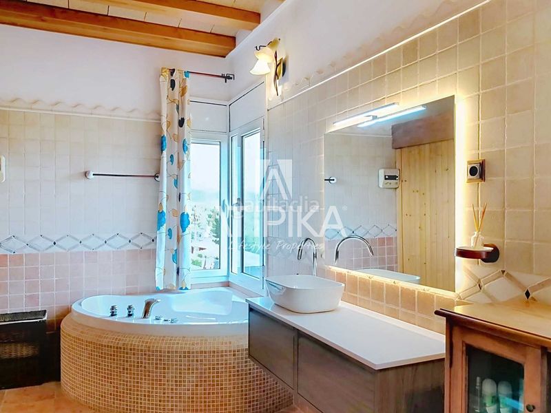 Foto e053d29c-3c36-49c1-b689-c7182298cd5b. Casa amb aparcament piscina a Mas d´En Serra - Els Cards Sant Pere de Ribes