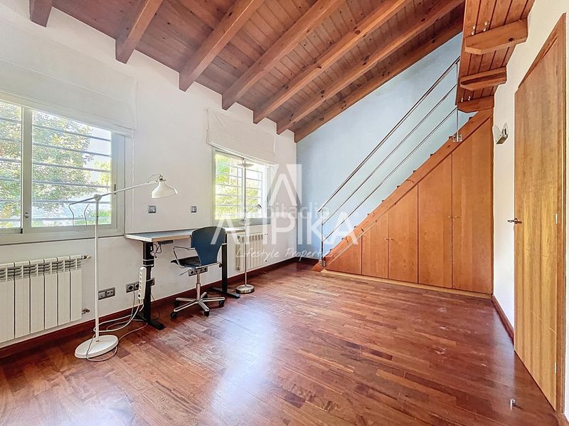 Foto 0db8d924-8b8f-4072-8992-0a4ddd4425ef. Casa amb calefacció aparcament a Montmar Castelldefels