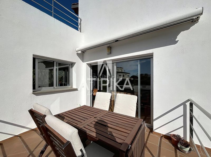 Foto 3074134f-6bc5-46fd-beae-4f1b9afeda67. Casa amb calefacció aparcament a Montmar Castelldefels