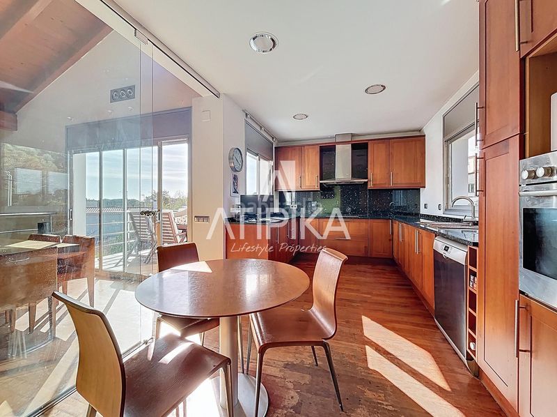 Foto 44dcd61e-ef3a-4cfb-9424-3783f9178c2e. Casa amb calefacció aparcament a Montmar Castelldefels