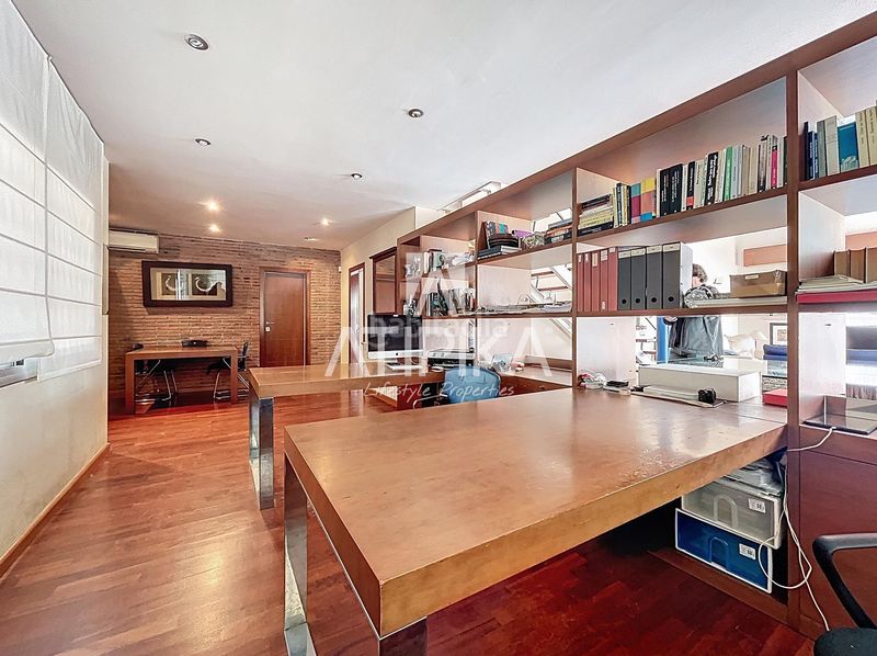 Foto 59d6f889-186c-4676-8bbf-f65f550b6bd3. Casa amb calefacció aparcament a Montmar Castelldefels