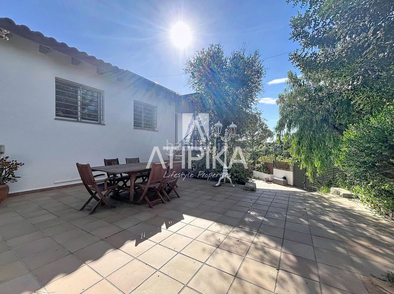 Foto 69280b0c-db4b-4802-87d9-7e1ad3fd57d1. Casa amb calefacció aparcament a Montmar Castelldefels