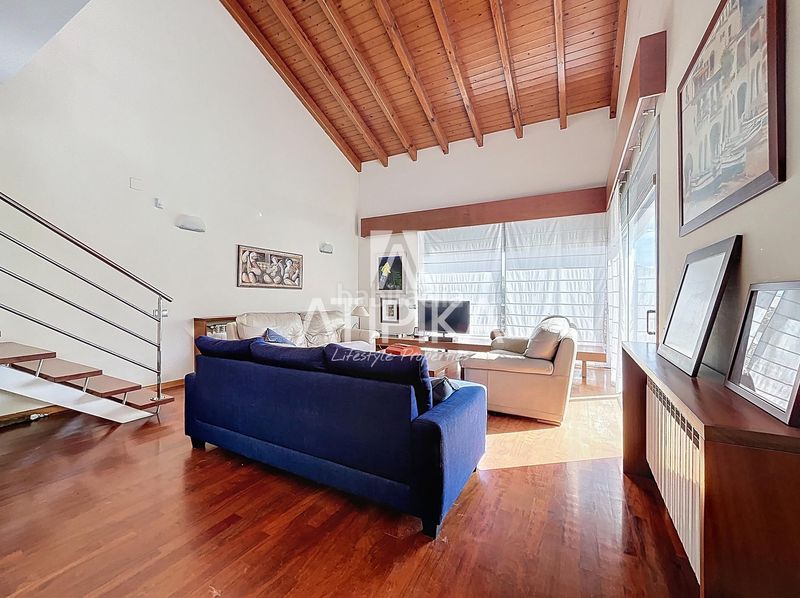 Foto 793f7fed-7b16-47ac-9875-da3aee67917c. Casa amb calefacció aparcament a Montmar Castelldefels