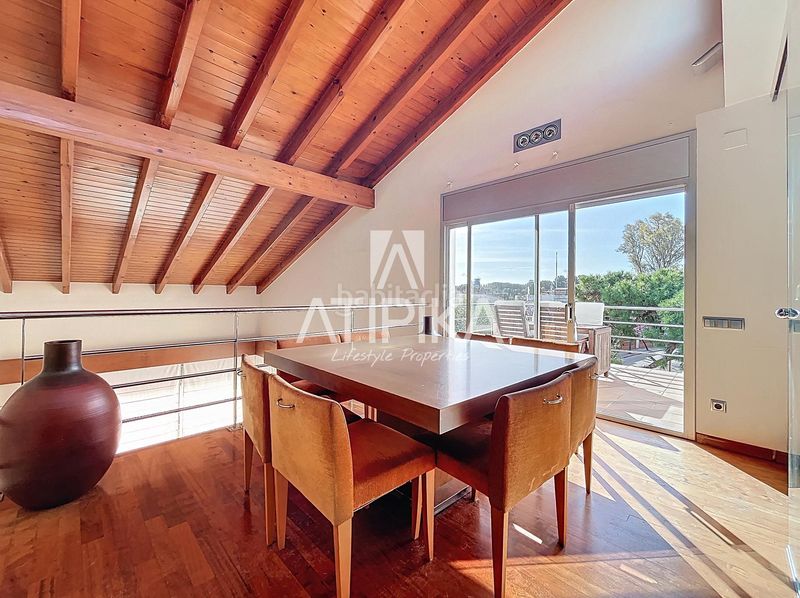 Foto 9e48c79b-b495-4345-ab71-ed9063aed54d. Casa amb calefacció aparcament a Montmar Castelldefels