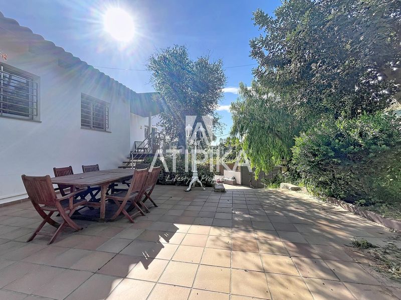 Foto afb54b9a-122a-449a-8a78-7bc0b6990360. Casa amb calefacció aparcament a Montmar Castelldefels