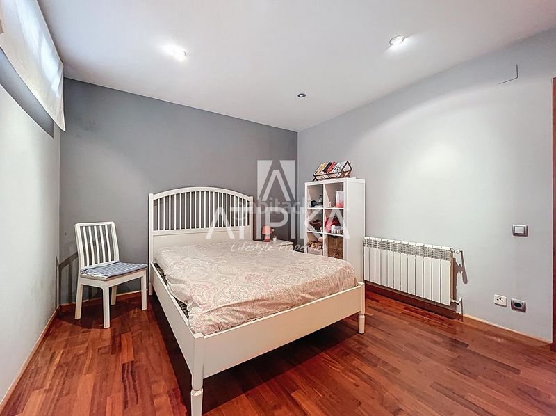 Foto b75ceb7e-c397-485a-8ab0-f166f2259e42. Casa amb calefacció aparcament a Montmar Castelldefels