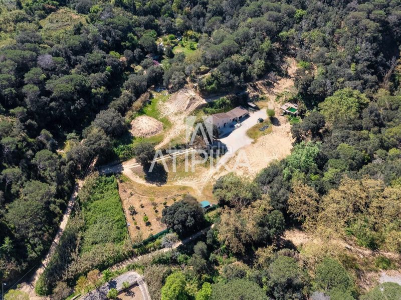 Foto 3033f12e-5f72-4e99-8b77-2ada96a49a76. Masia amb calefacció aparcament piscina a Nucli Urbà Argentona