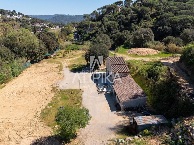 Foto ad6398ac-f77d-4d9b-9570-56934c82618c. Masia amb calefacció aparcament piscina a Nucli Urbà Argentona