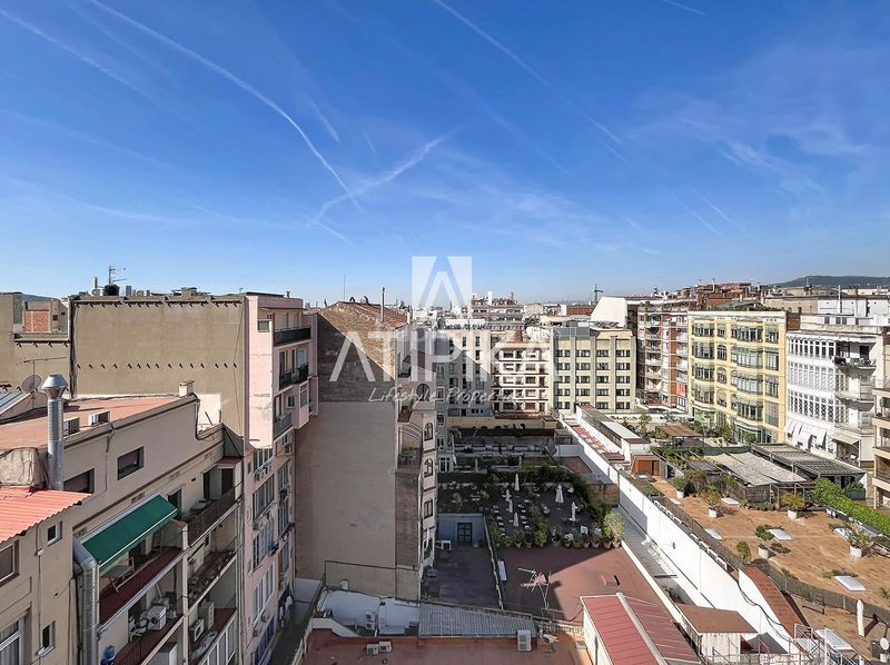 Foto 6c92a0b8-4096-4618-aa75-efe77a2be46e. Àtic a Dreta de l´Eixample Barcelona