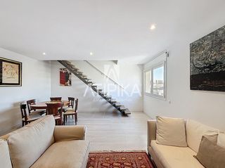 Ático  Catalunya. Ático dúplex en venta en el corazón del quadrat dor