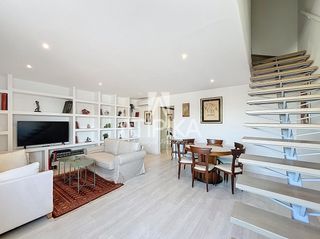 Dachwohnung  Catalunya. Ático dúplex en venta en el corazón del quadrat dor