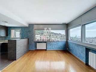 Pis  Carrer de josep m. jujol. Piso en venta de 2 habitaciones con solárium privado y espectacu