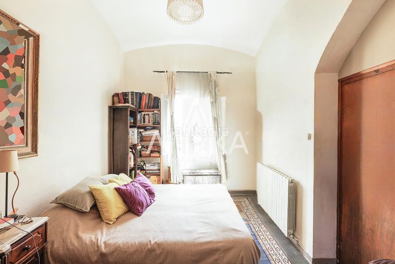 Foto 1f7b614f-e67a-4703-8e63-c50606557634. Casa amb calefacció aparcament a Putget - Farró Barcelona