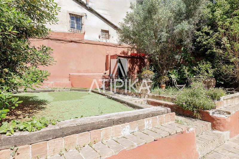 Foto 5847087c-0465-4220-934a-4797af2d1dfa. Casa amb calefacció aparcament a Putget - Farró Barcelona